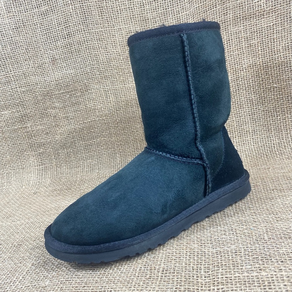 UGG Boots Australia Classic Short Black Suede Fur Lined Women SZ 6 - Picture 2 of 12